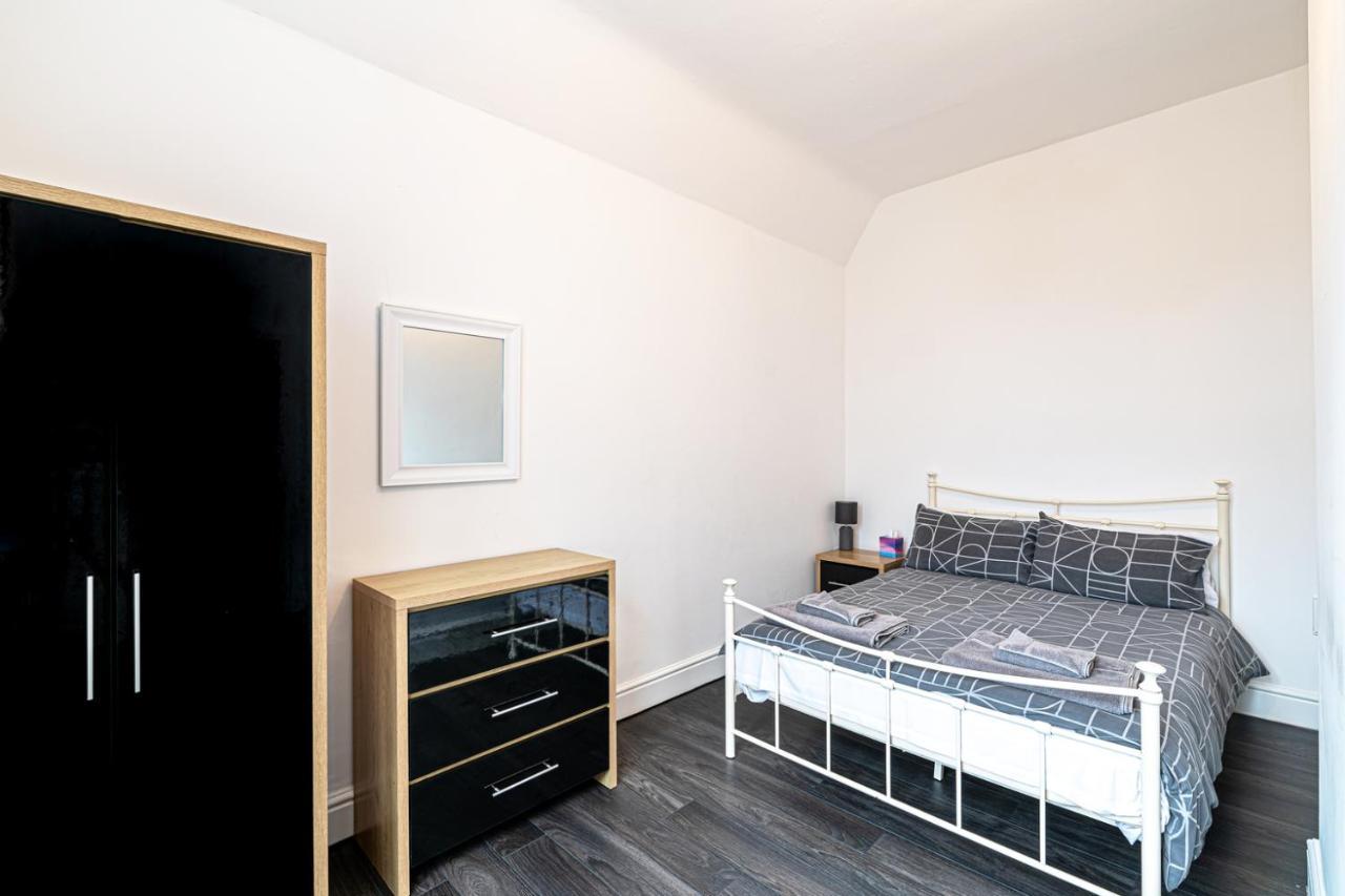 Two Bedroom Holiday Apartment קולווין ביי מראה חיצוני תמונה